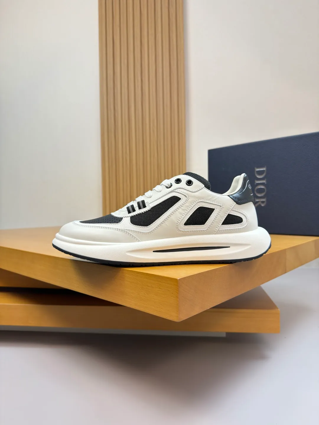 [Dior] Dior P780 men's shoes 💰 - High-end quality original order·Casual sports shoes - Upper: 🔝Nappa calfskin, perforated calfskin, brand high mercerized canvas, tongue. Heel. Silk screen high frequency brand logo - Inner: water-dyed cowhide, foot pad; brand canvas - Outsole: ultra-light TPU. Rubber foam; two-color molded outsole -Ultra-high quality control·Fine workmanship: outstanding (high-end·nobility·grade) -Size: 39-44 (38, 45, can be customized)·DR0181
